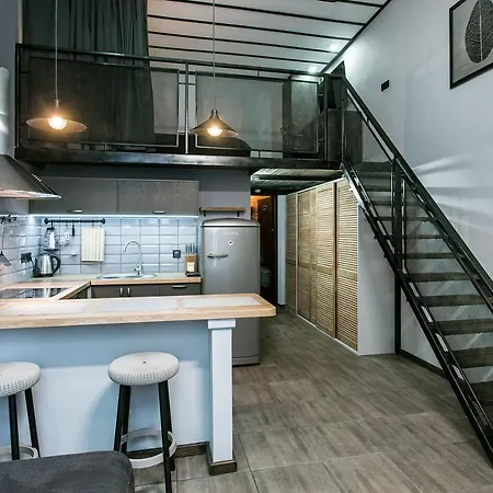 дворівнева для 4 гостей 32г-2 Apartamento *